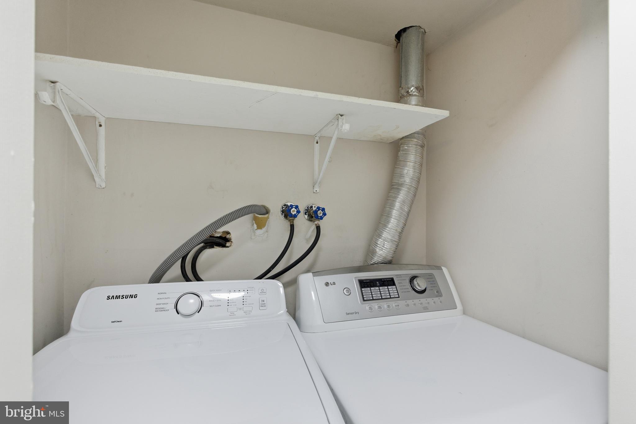 FERNDALE - Residential Lease