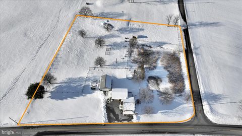 Homes For Sale - 204 W Reistville Road<br/> MYERSTOWN, PA 17067