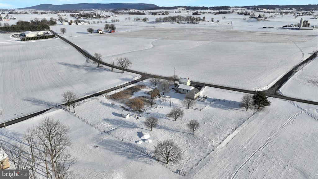 Photo of 204 W Reistville Road, MYERSTOWN, PA 17067 (MLS # PALN2024826)