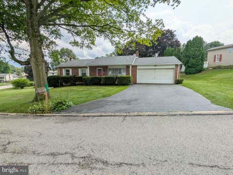 Photo of 32 Strassburg Circle, SHREWSBURY, PA 17361 (MLS # PAYK2109594)