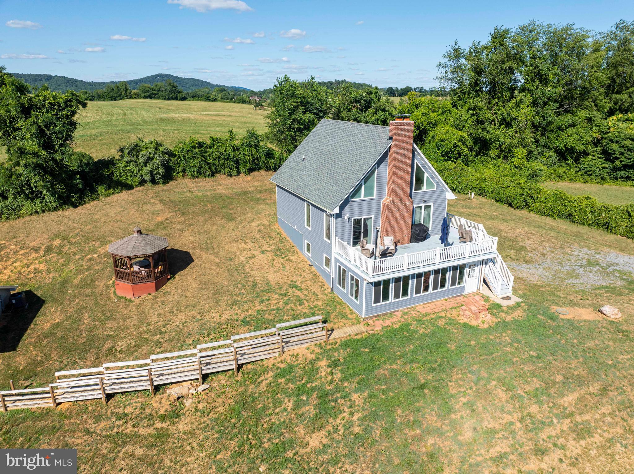 32 OLD HOLLOW ROAD