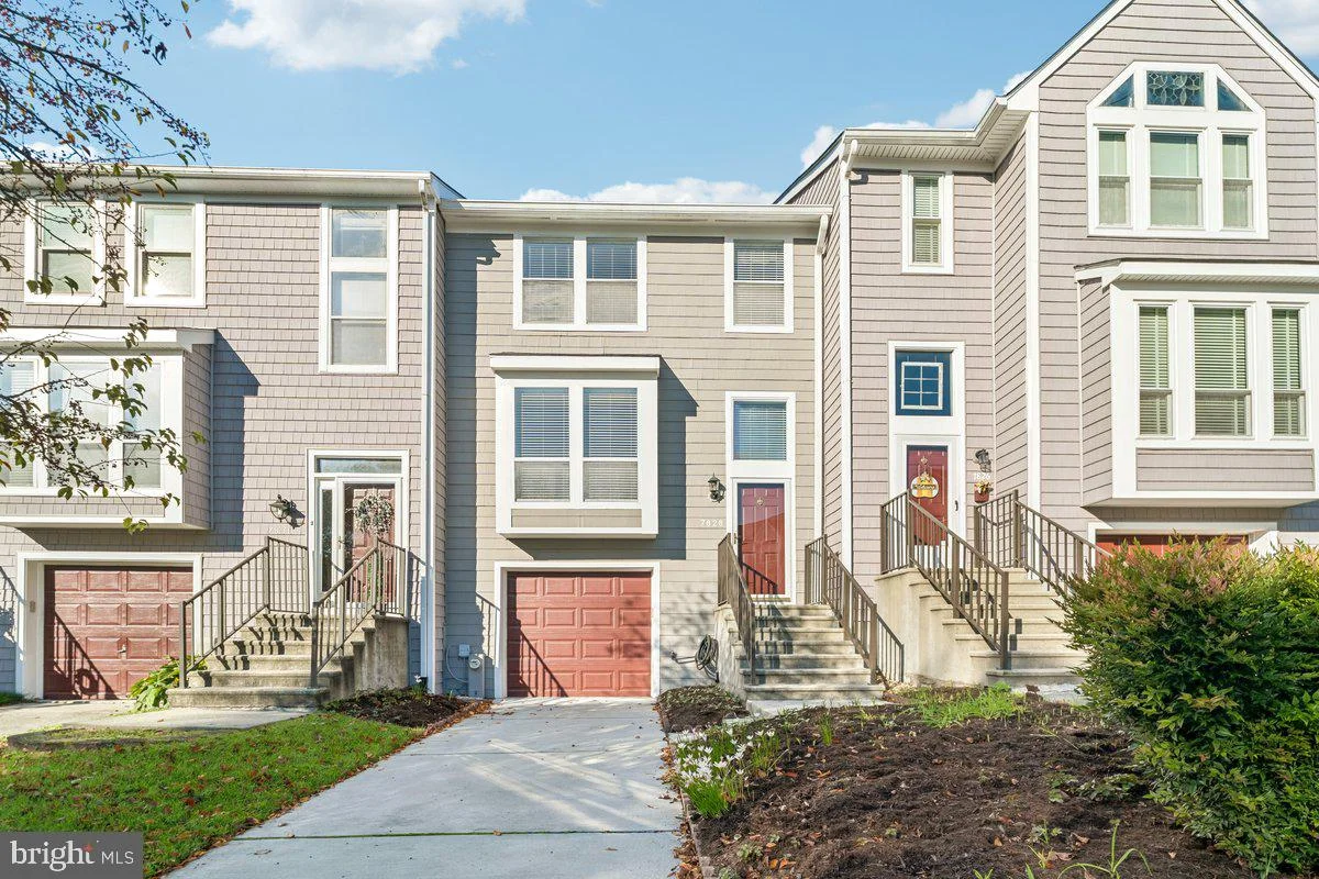 7828 Old Hollow Lane