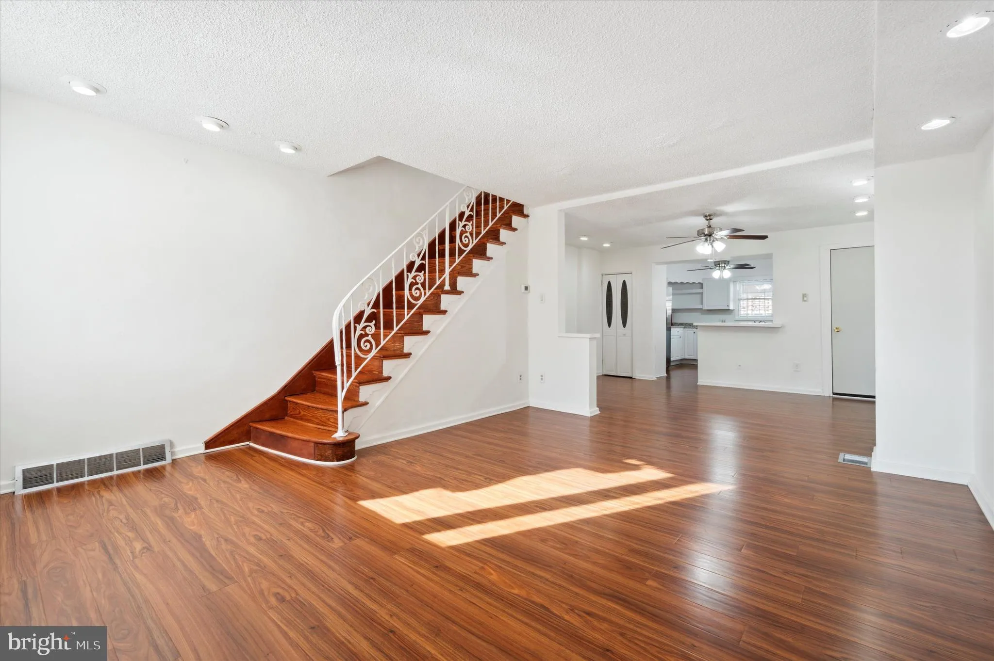 Philadelphia, Pennsylvania 19151, United States, 3 Bedrooms Bedrooms, ,2 BathroomsBathrooms,Residential,Active,3137