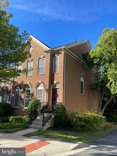 Townhouse For Sale - 23814 Branchbrier Way<br/> CLARKSBURG, MD 20871