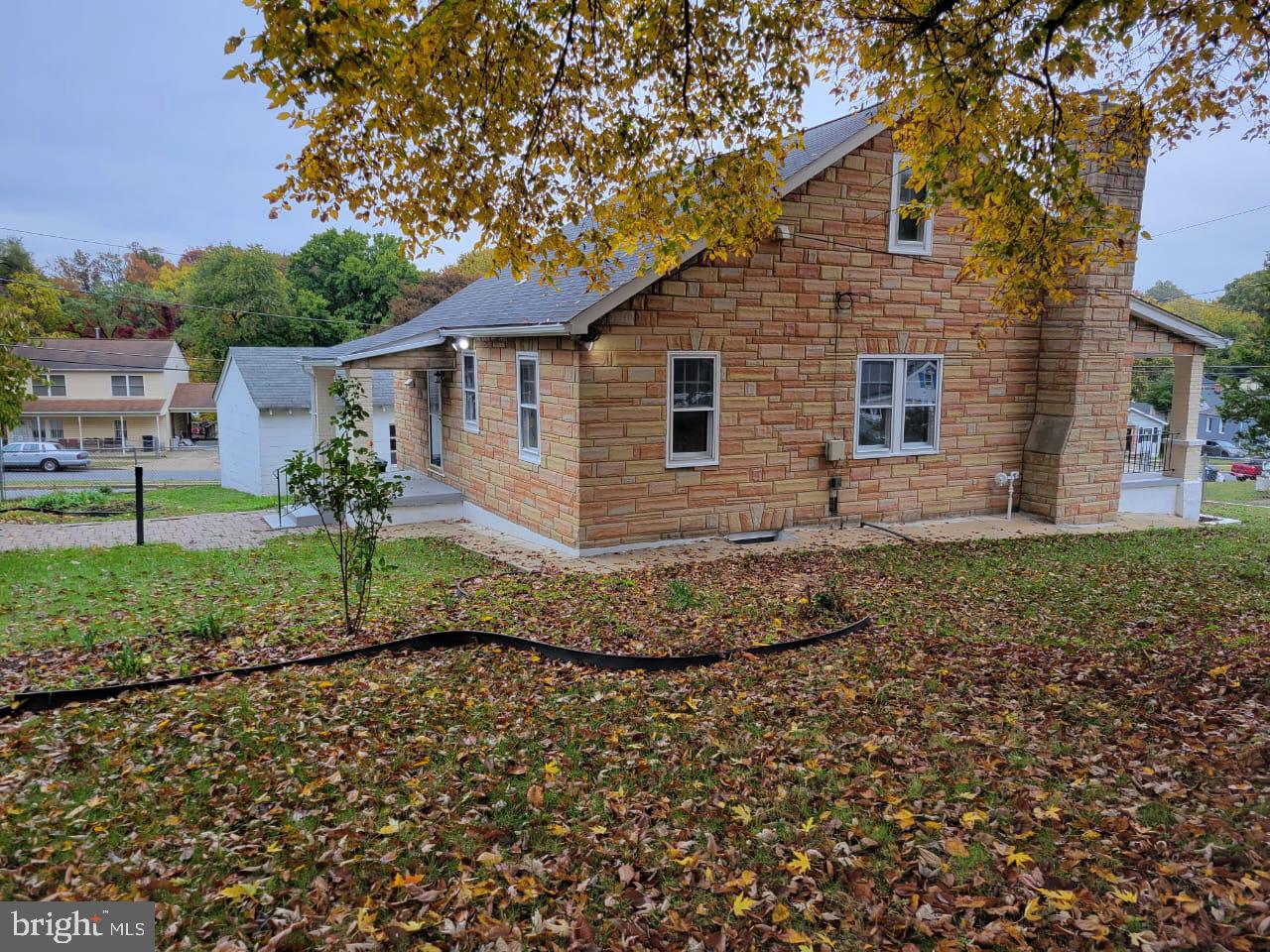 DEANWOOD PARK - Residential