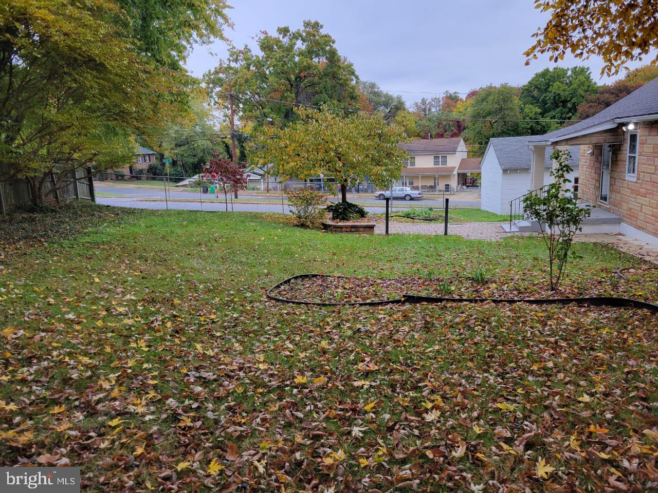 DEANWOOD PARK - Residential