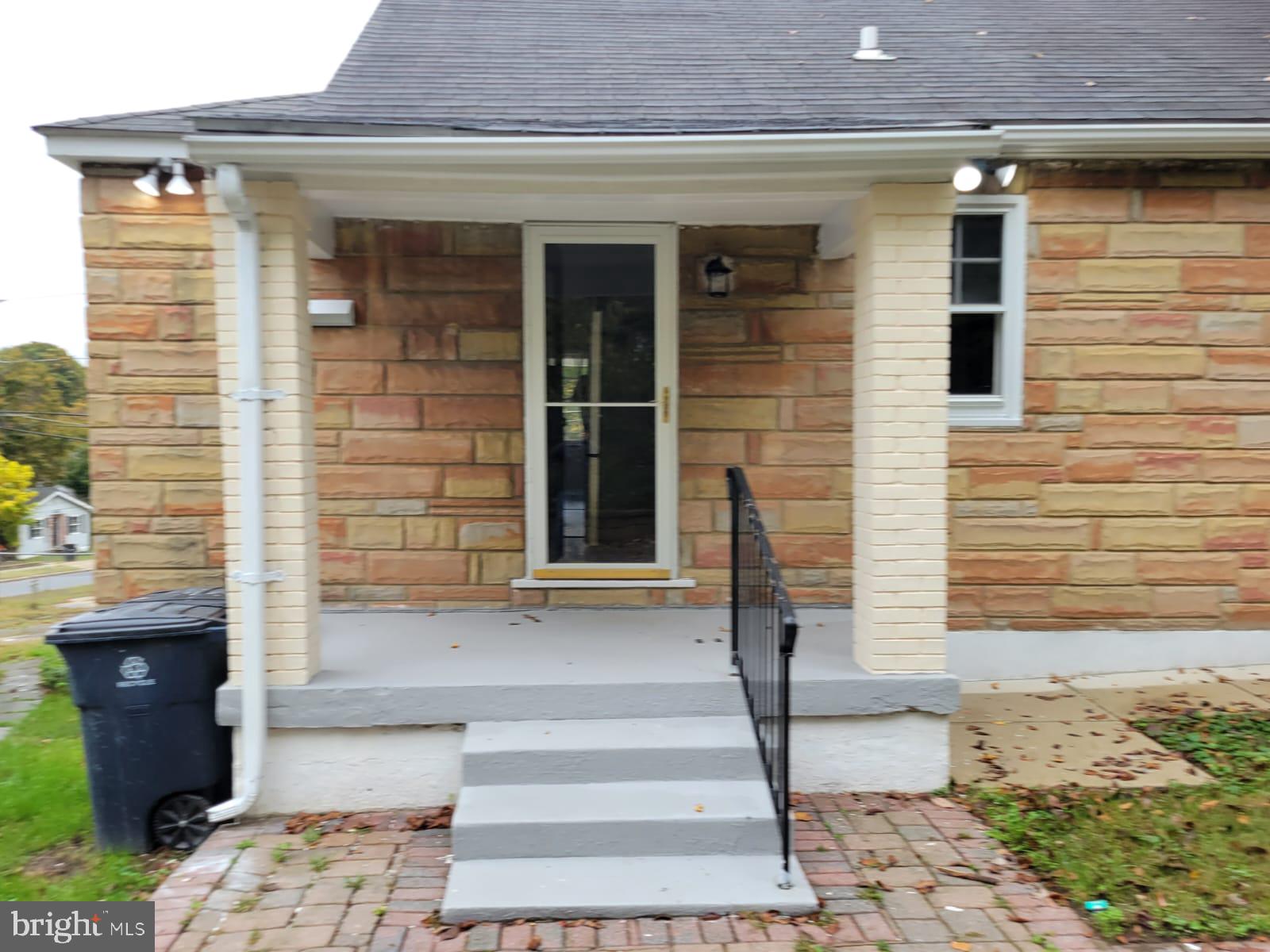 DEANWOOD PARK - Residential