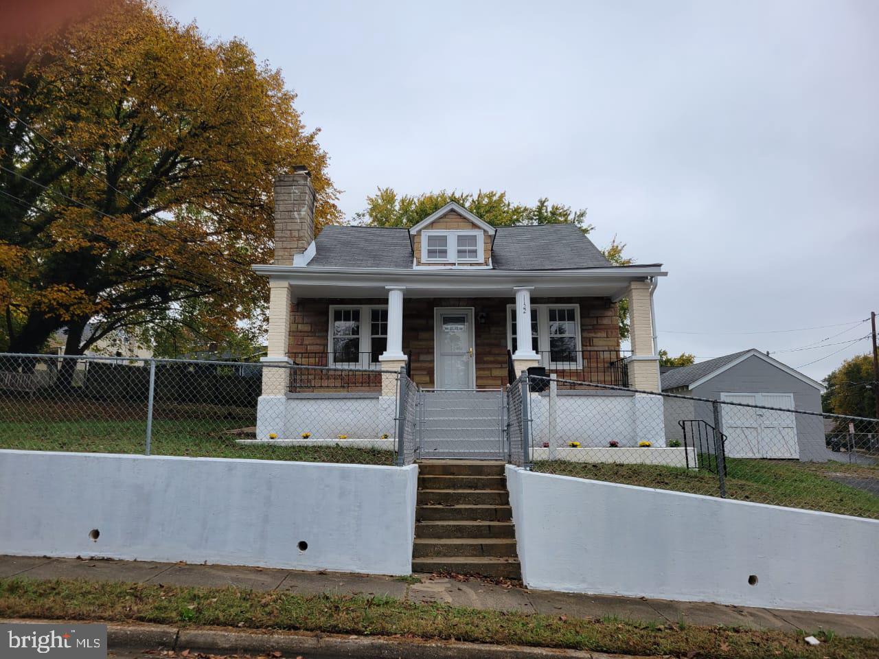 DEANWOOD PARK - Residential