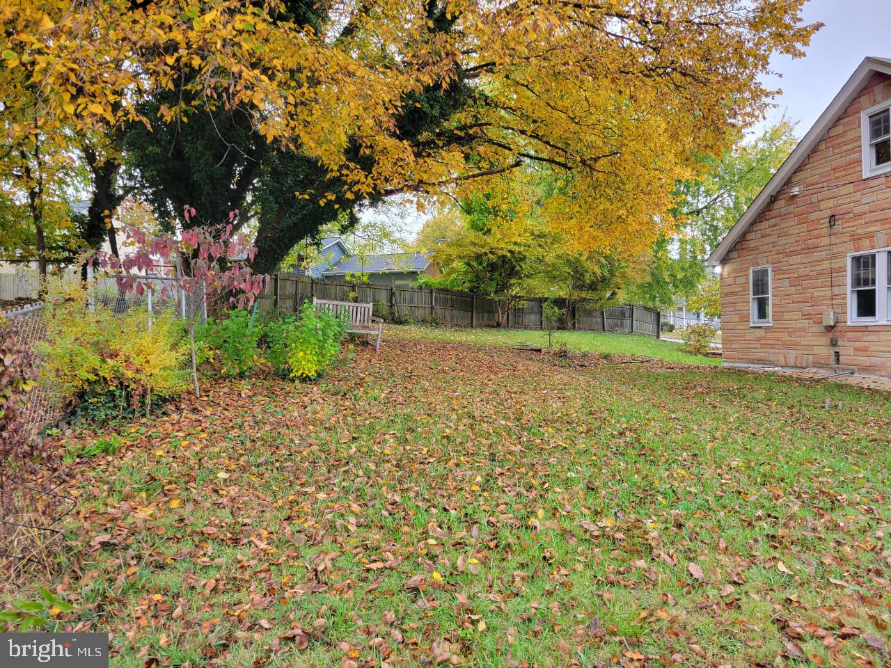 DEANWOOD PARK - Residential