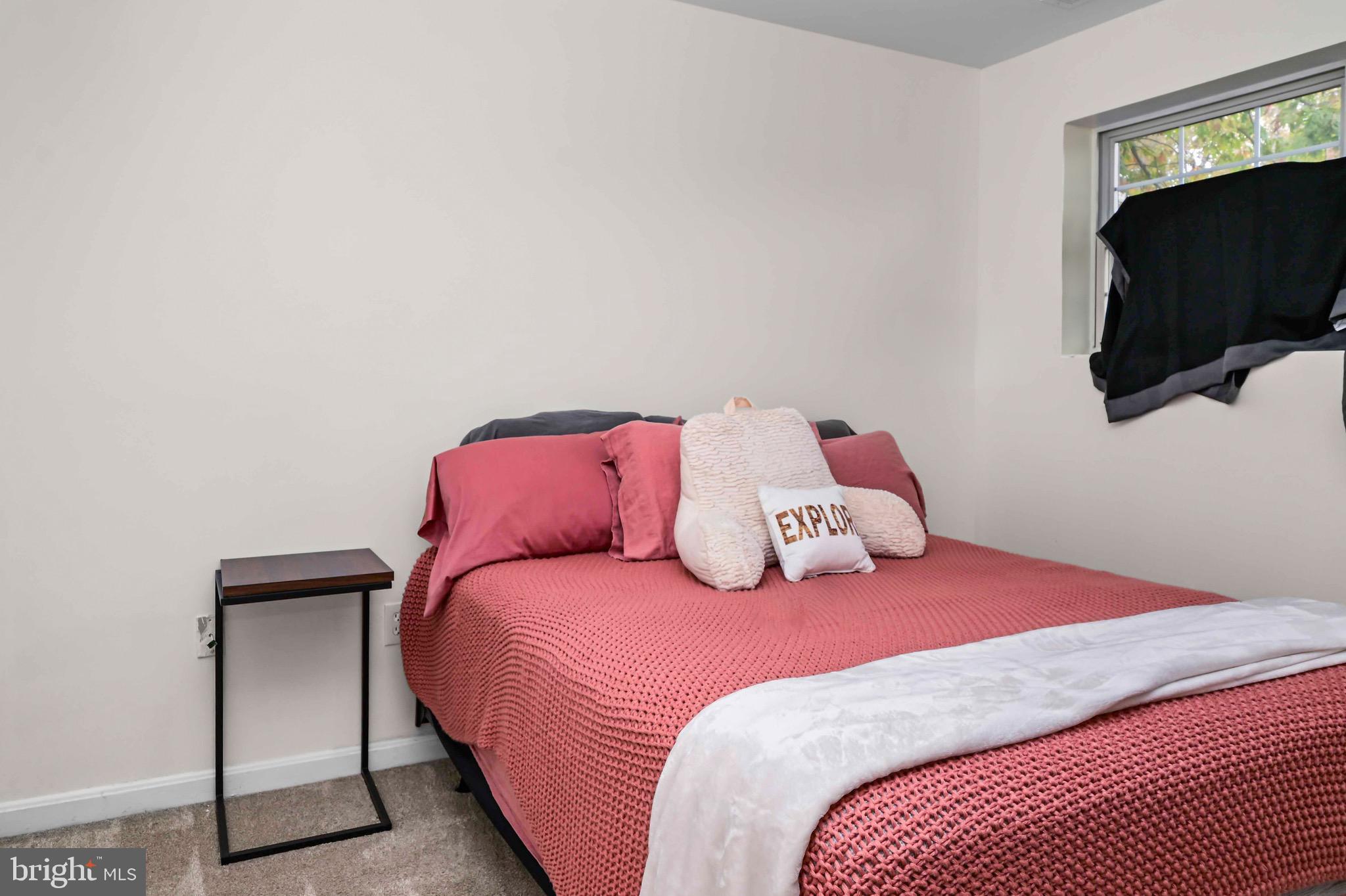 SOUTH OAKS - Residential