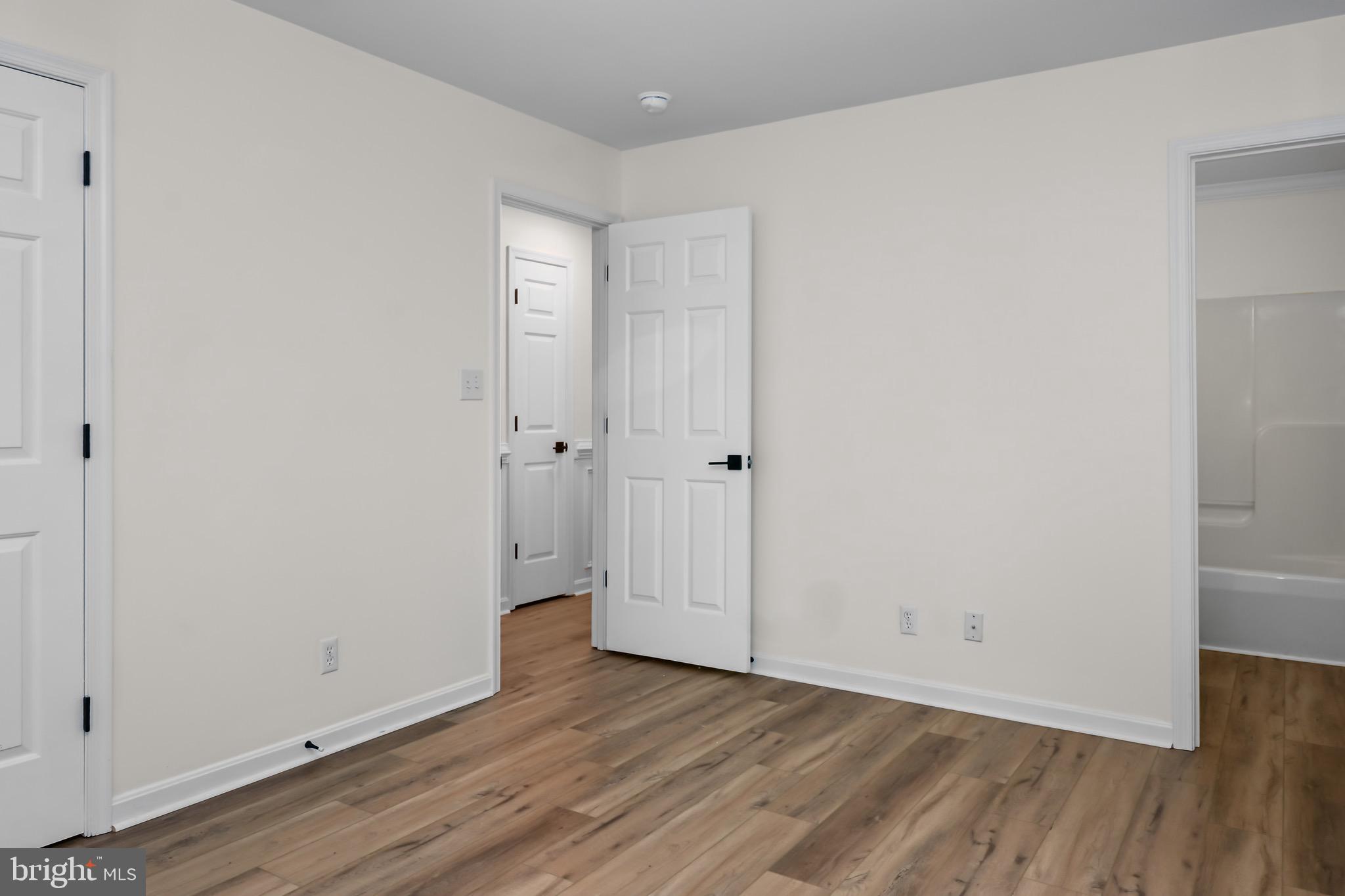 SOUTH OAKS - Residential