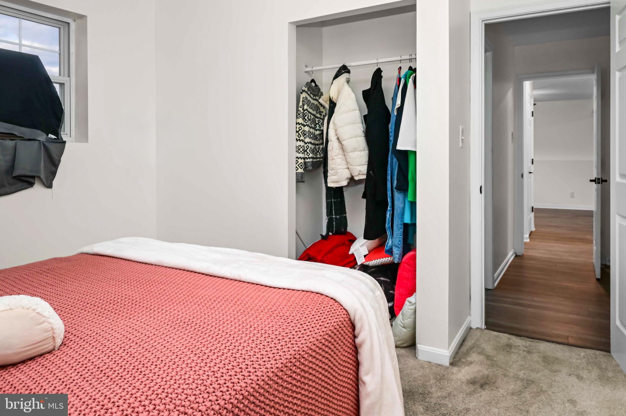 SOUTH OAKS - Residential