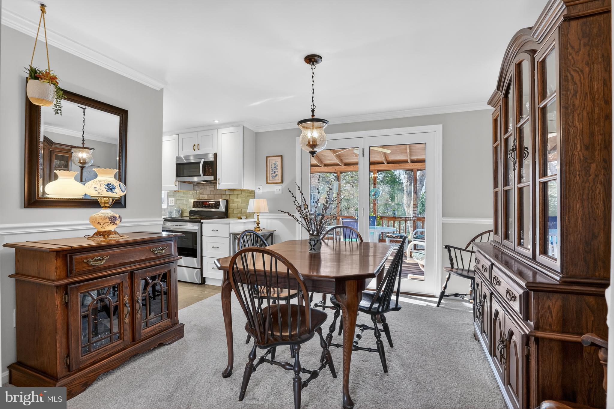 FOX MILL ESTATES - Residential