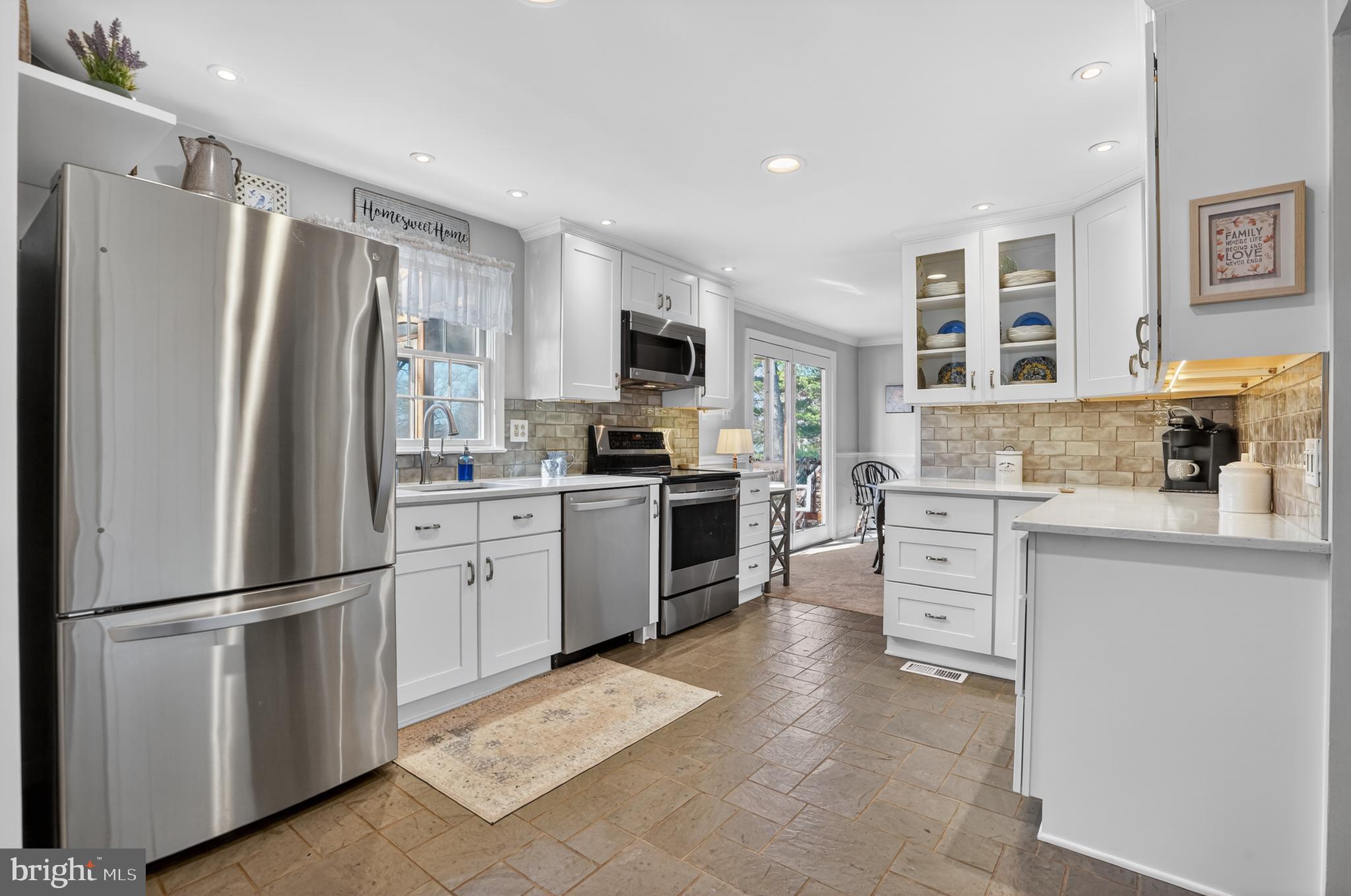 FOX MILL ESTATES - Residential