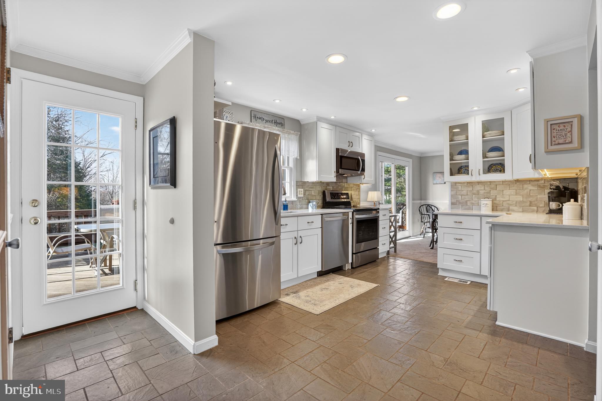 FOX MILL ESTATES - Residential