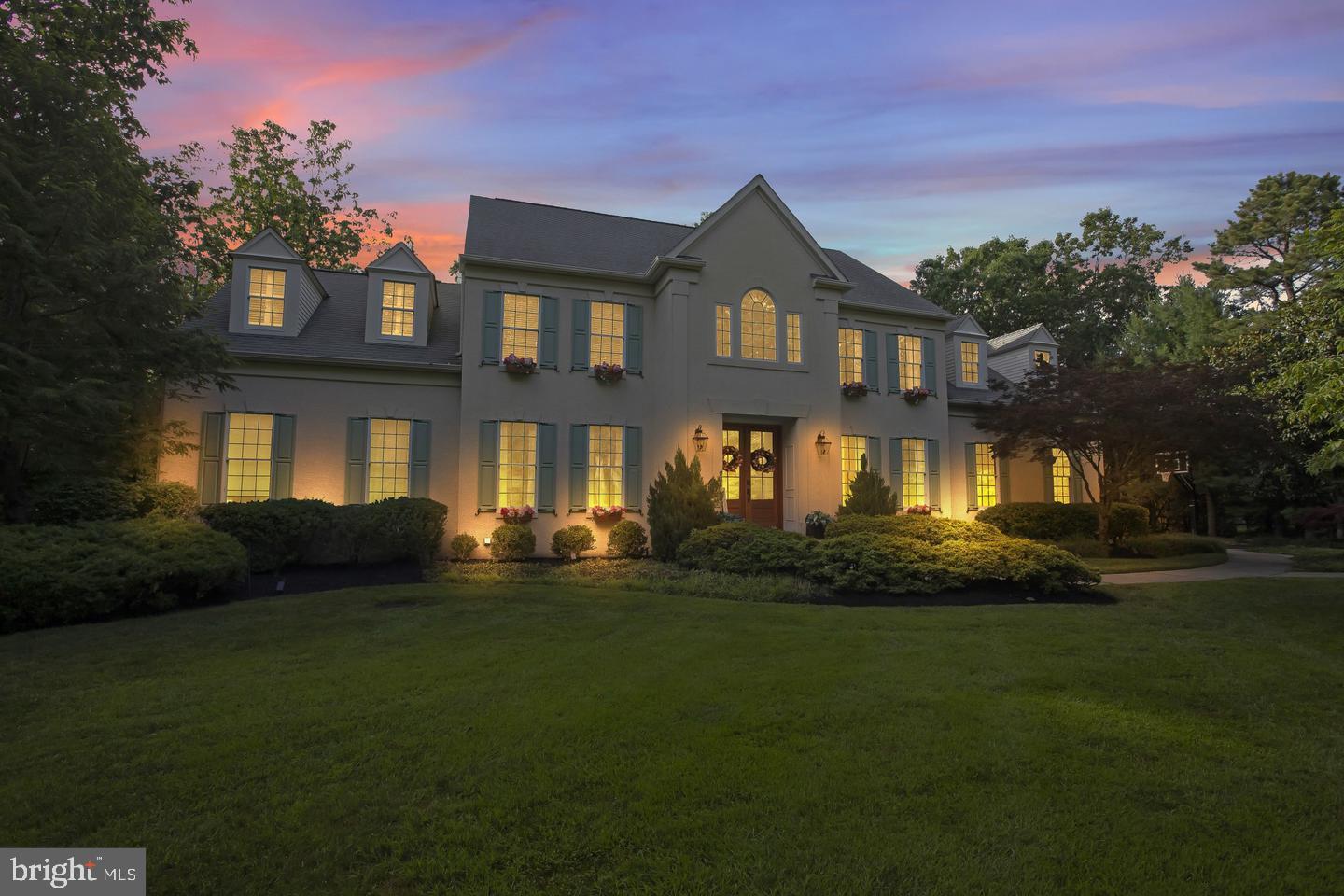 15 LOWBRIDGE PASSAGE