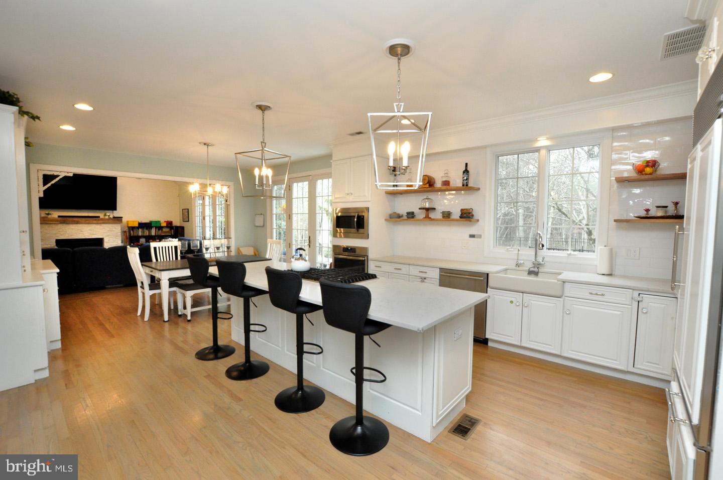 15 LOWBRIDGE PASSAGE