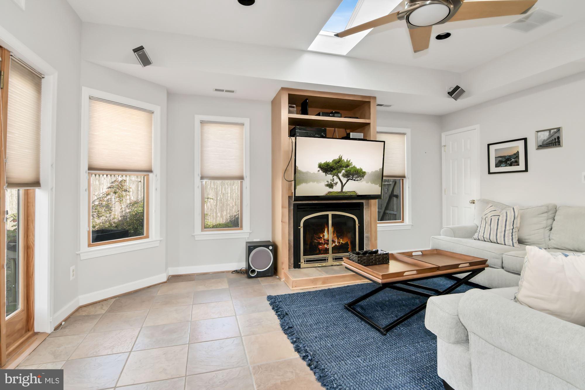 EDSALL PARK - Residential