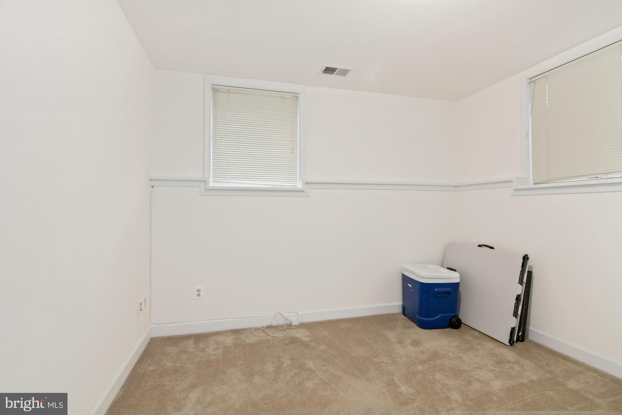 EDSALL PARK - Residential