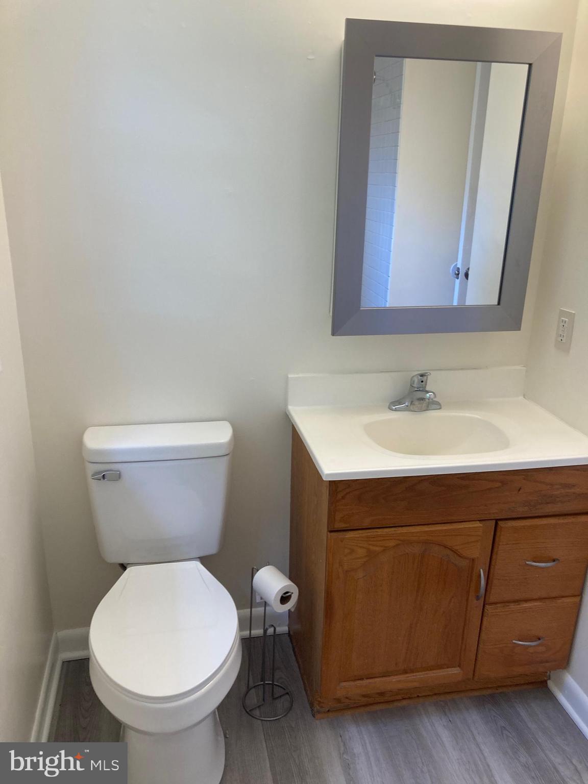 POINT OF ROCKS ESTATES - Residential Lease