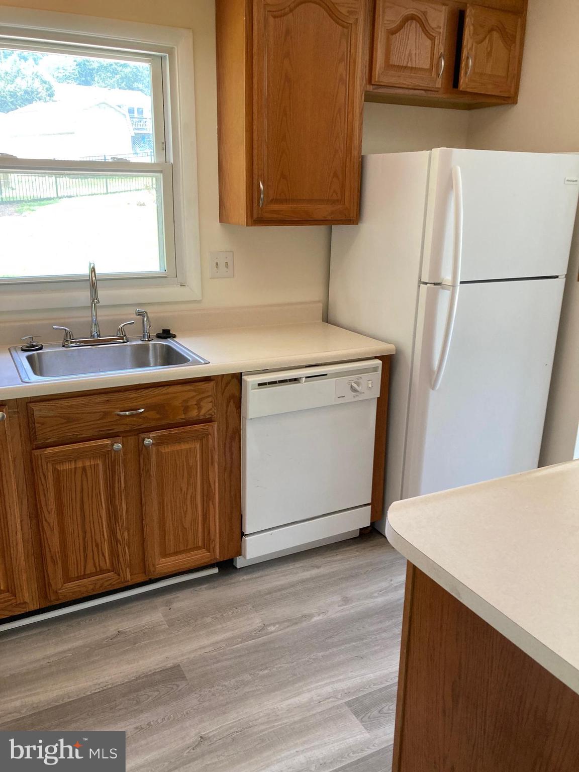 POINT OF ROCKS ESTATES - Residential Lease