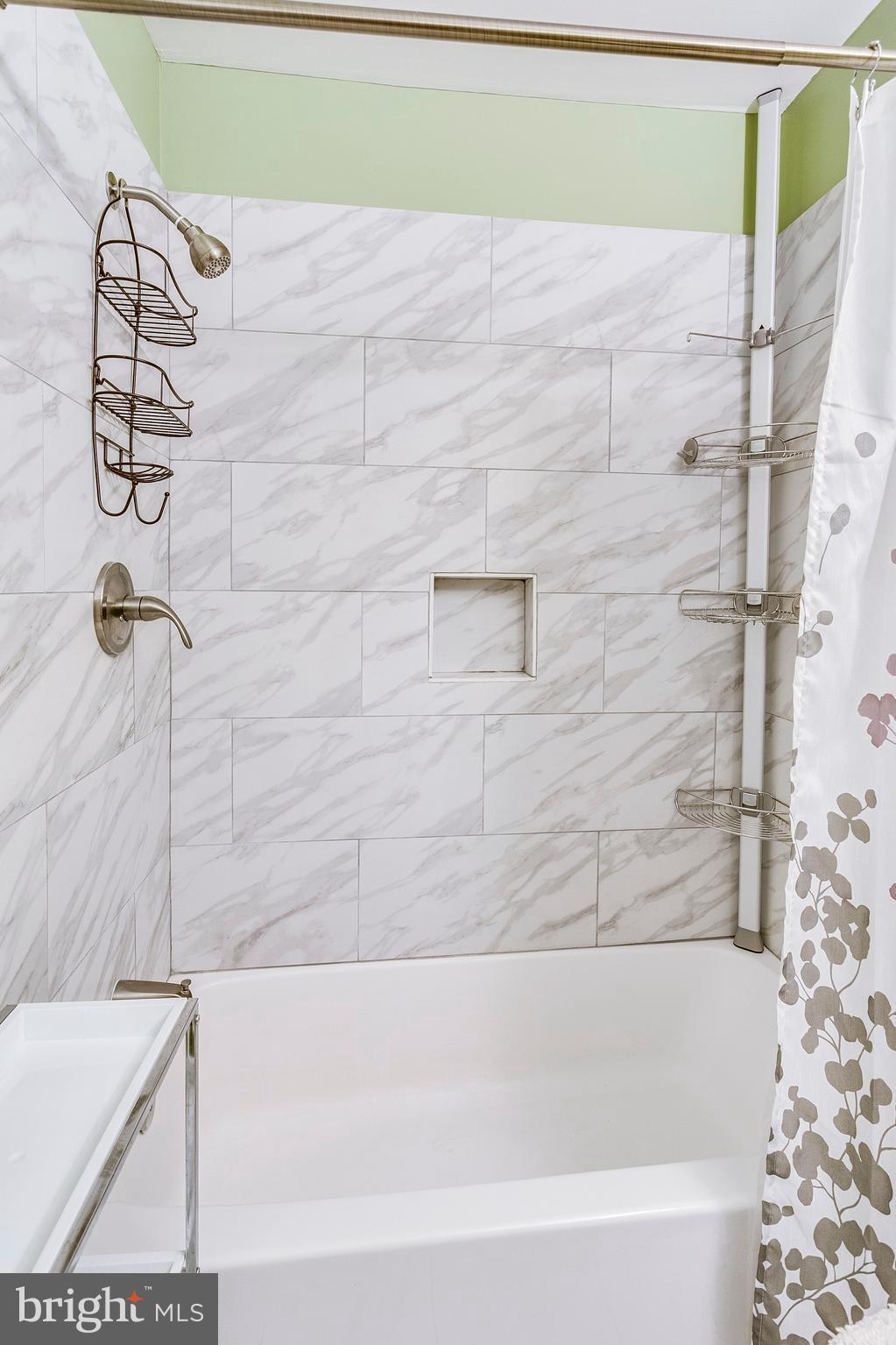 ASPEN GLEN - Residential