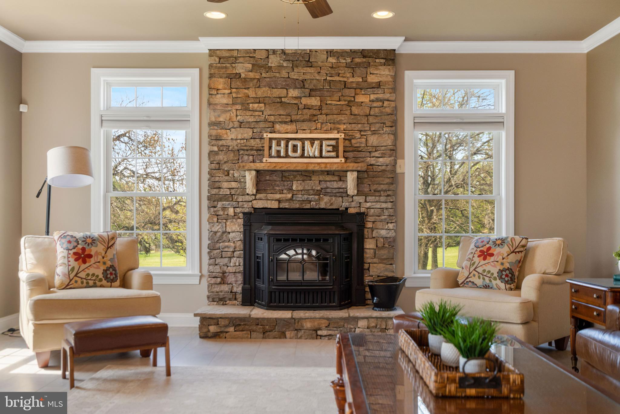 FARMINGTON ON THE GREEN - Residential