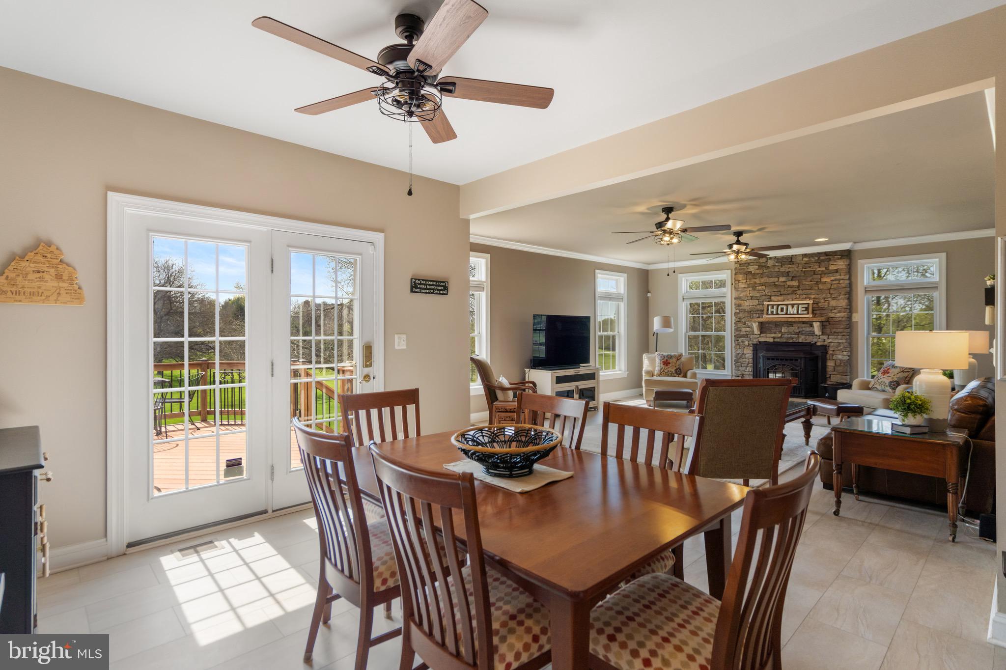 FARMINGTON ON THE GREEN - Residential