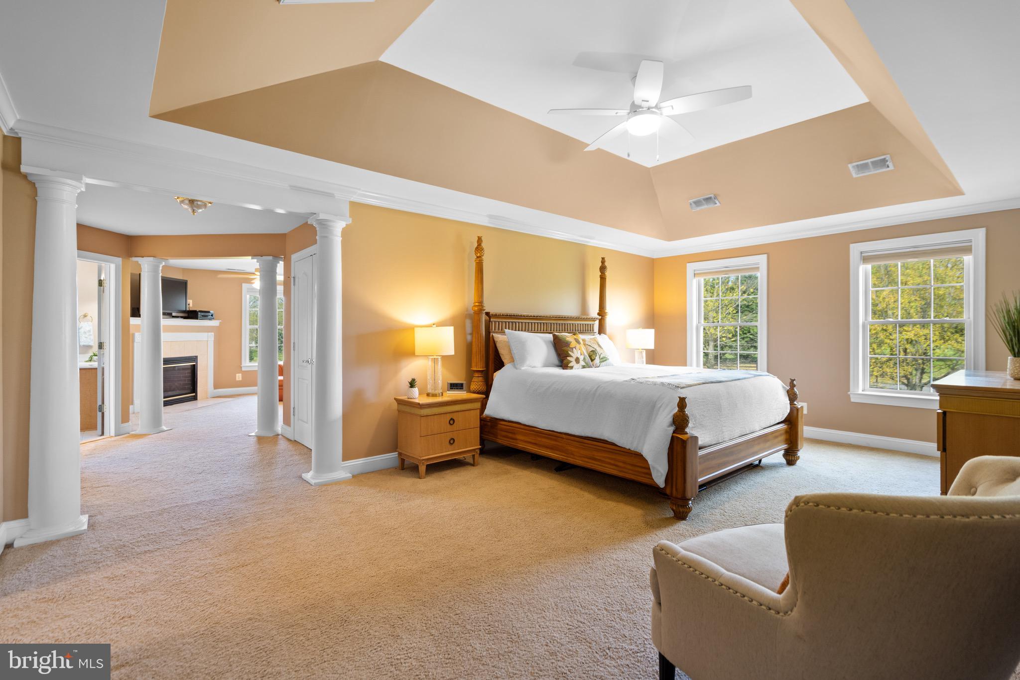 FARMINGTON ON THE GREEN - Residential