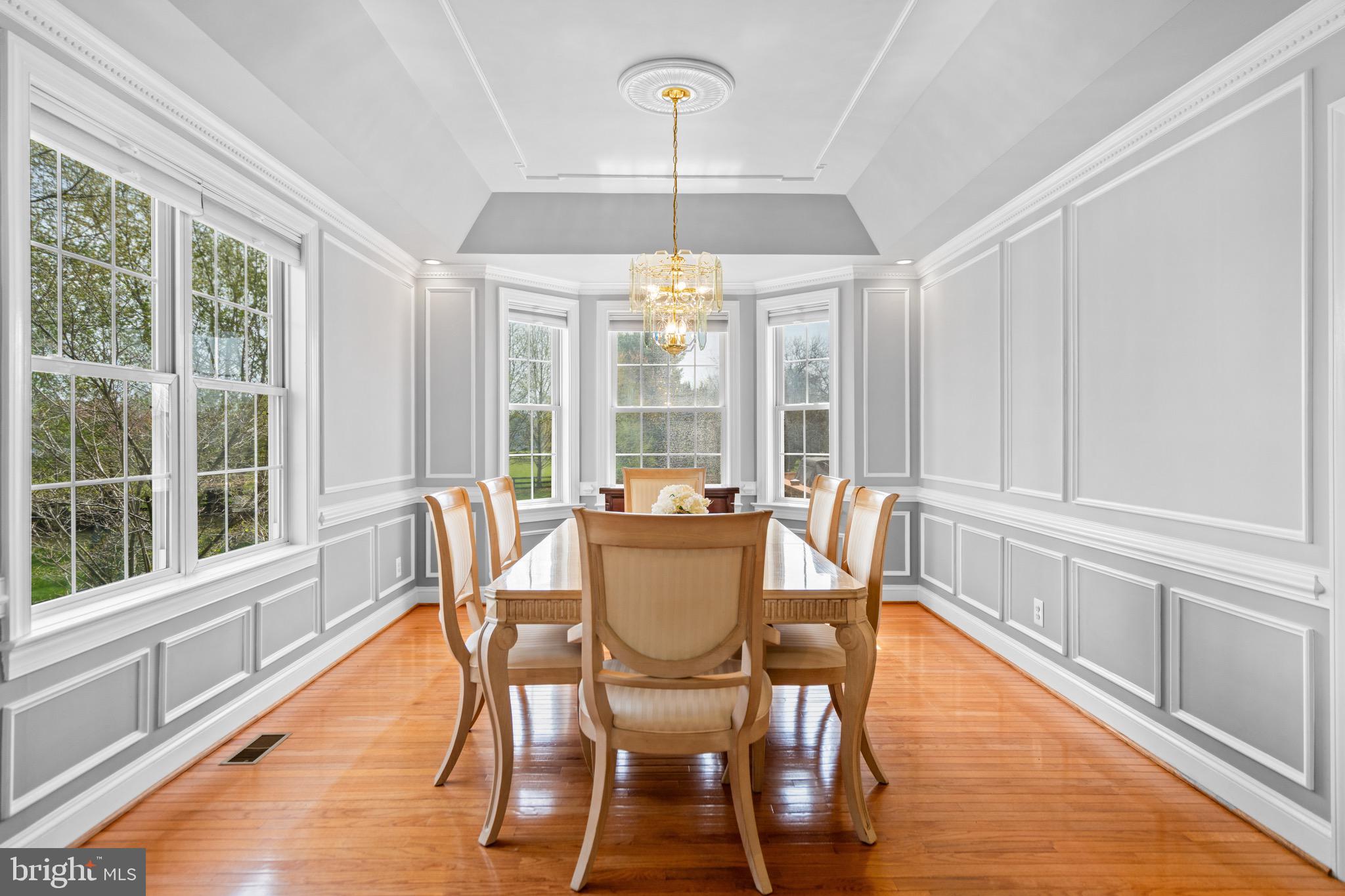 FARMINGTON ON THE GREEN - Residential