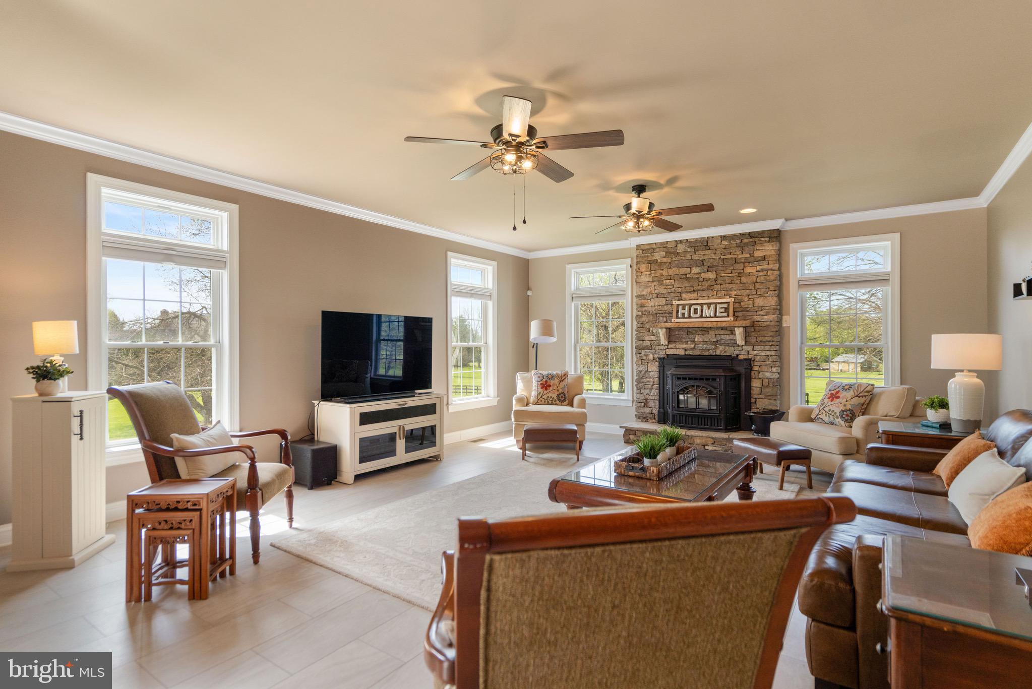 FARMINGTON ON THE GREEN - Residential