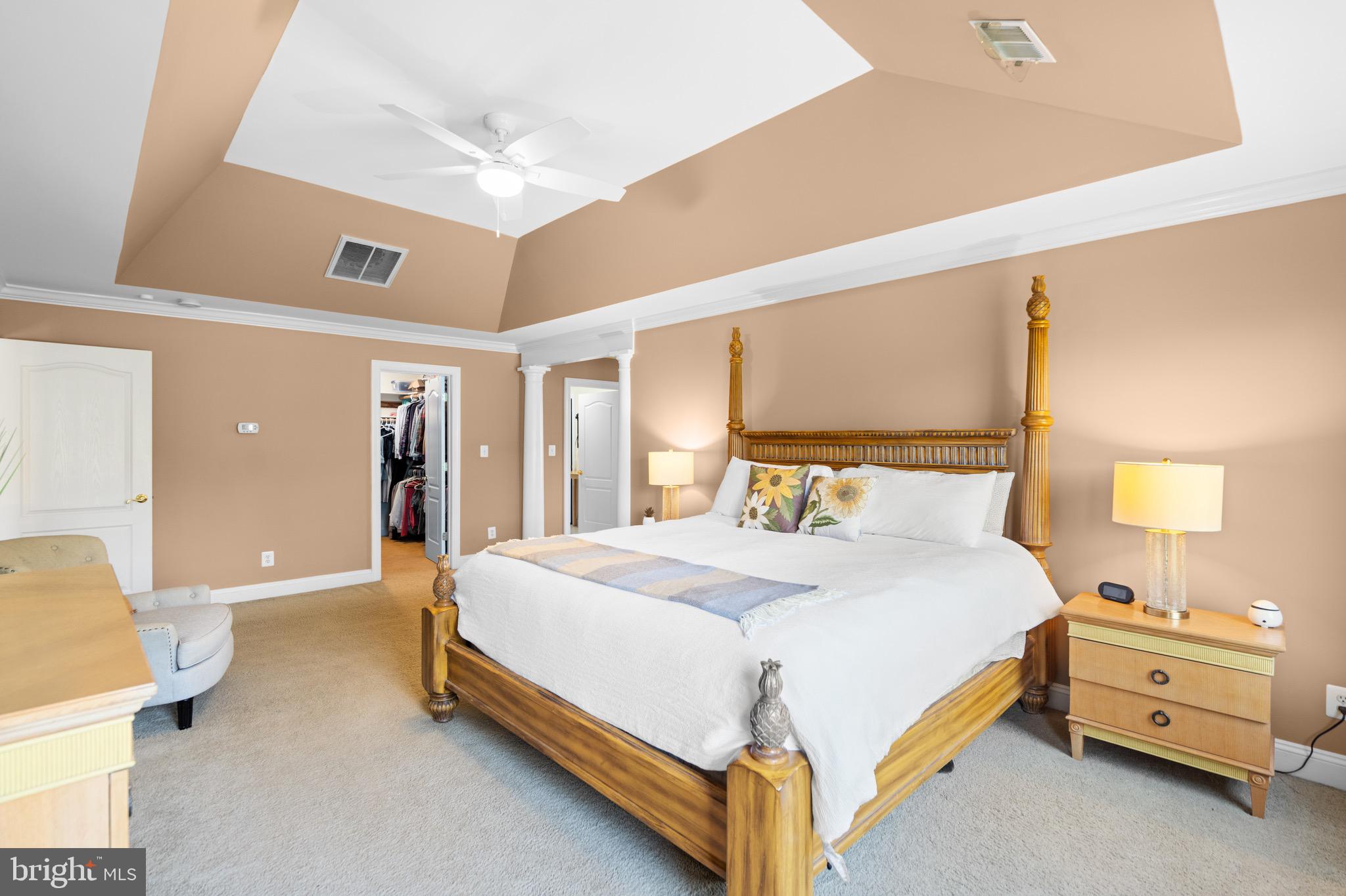 FARMINGTON ON THE GREEN - Residential