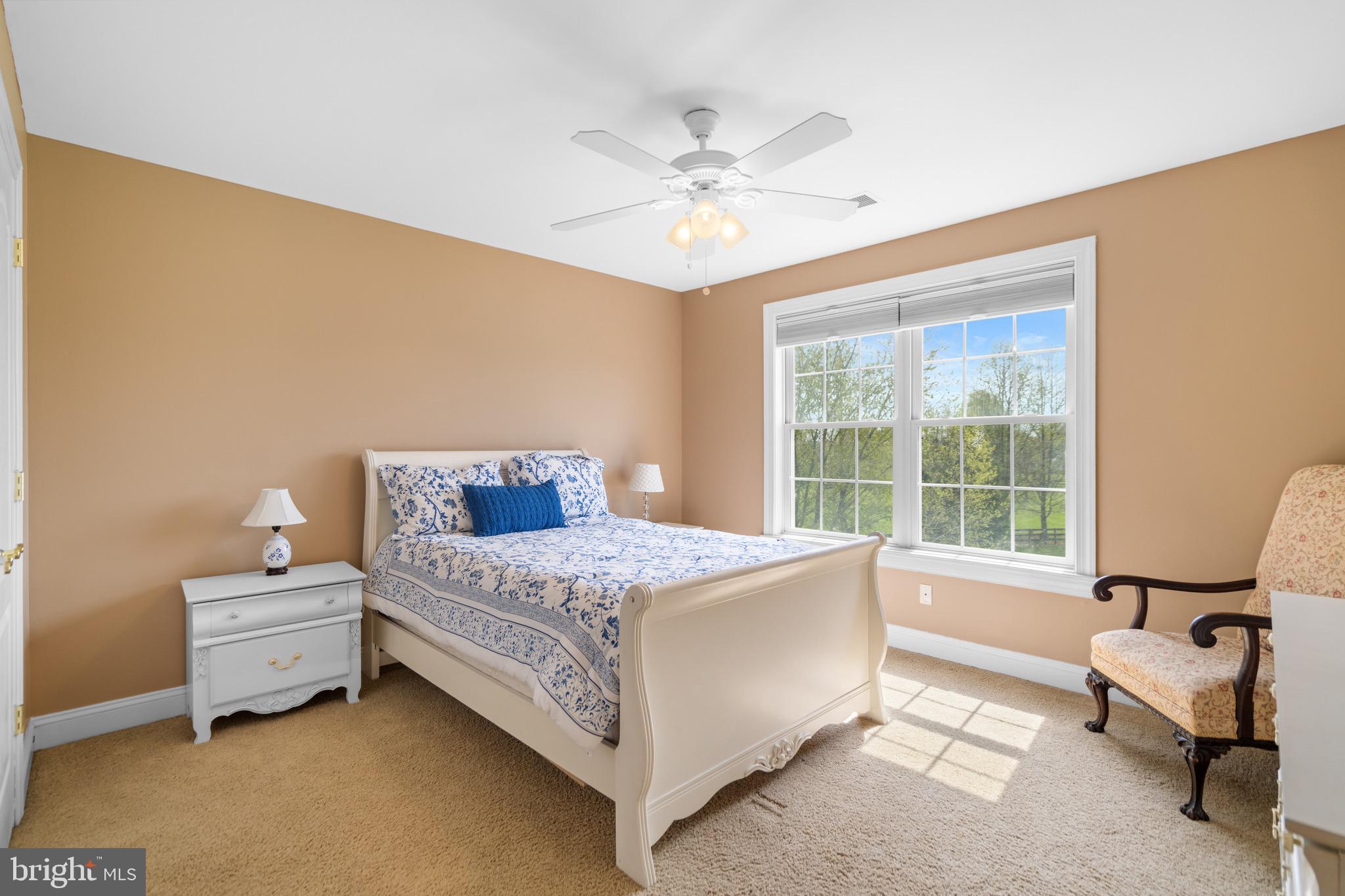 FARMINGTON ON THE GREEN - Residential