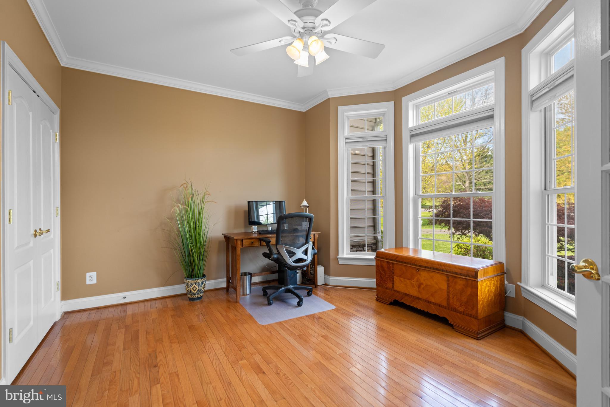 FARMINGTON ON THE GREEN - Residential