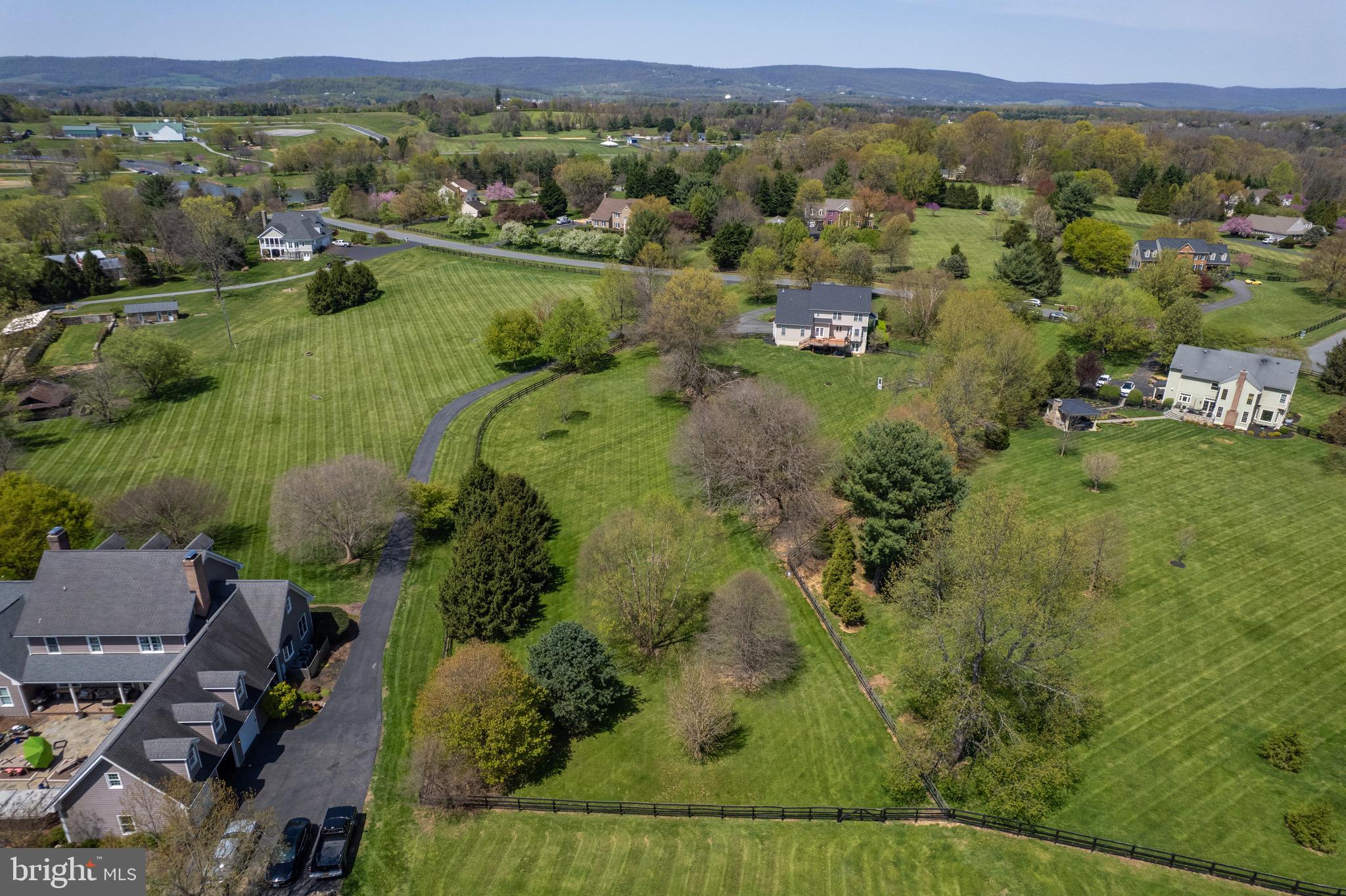 FARMINGTON ON THE GREEN - Residential