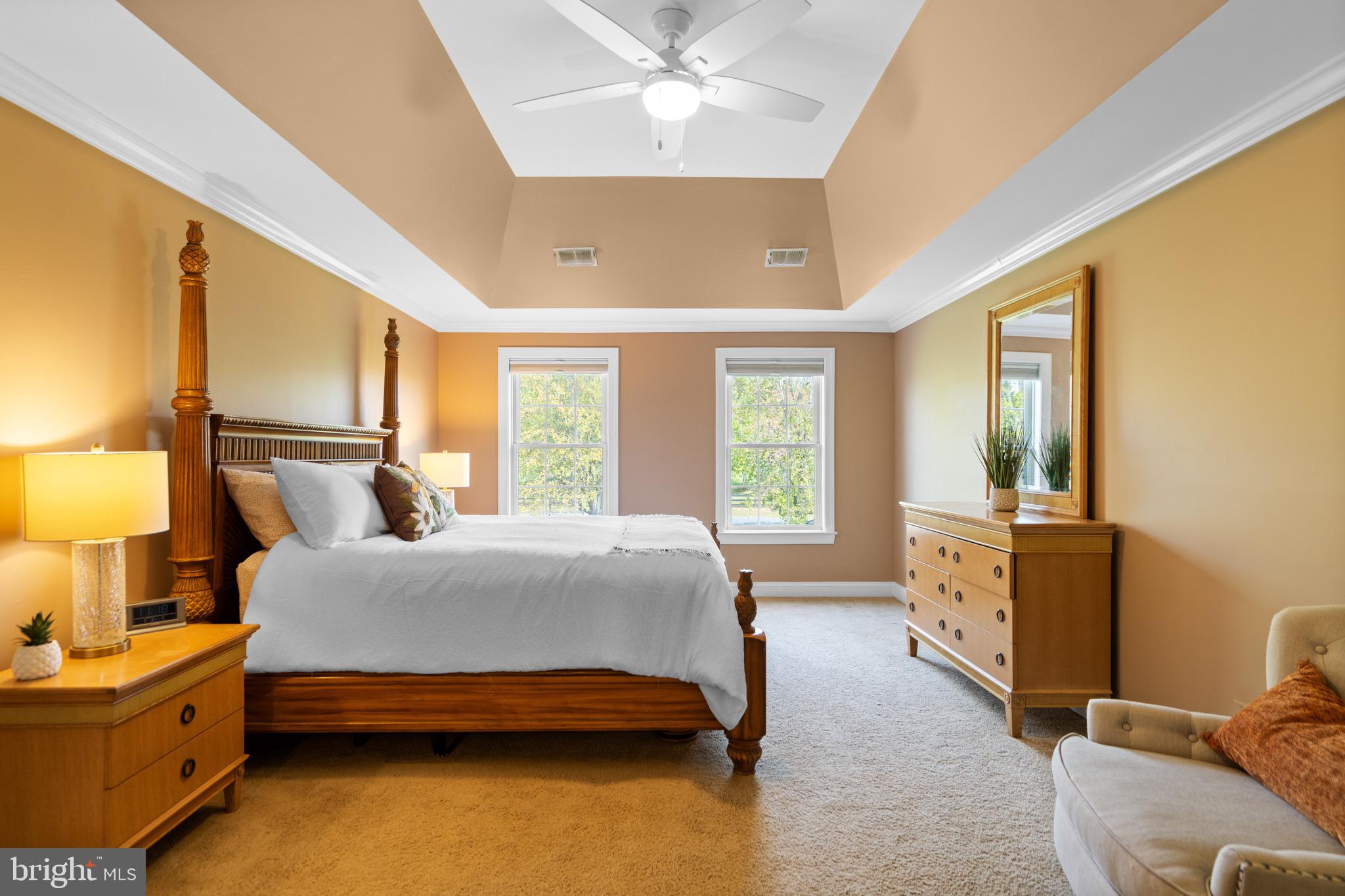 FARMINGTON ON THE GREEN - Residential