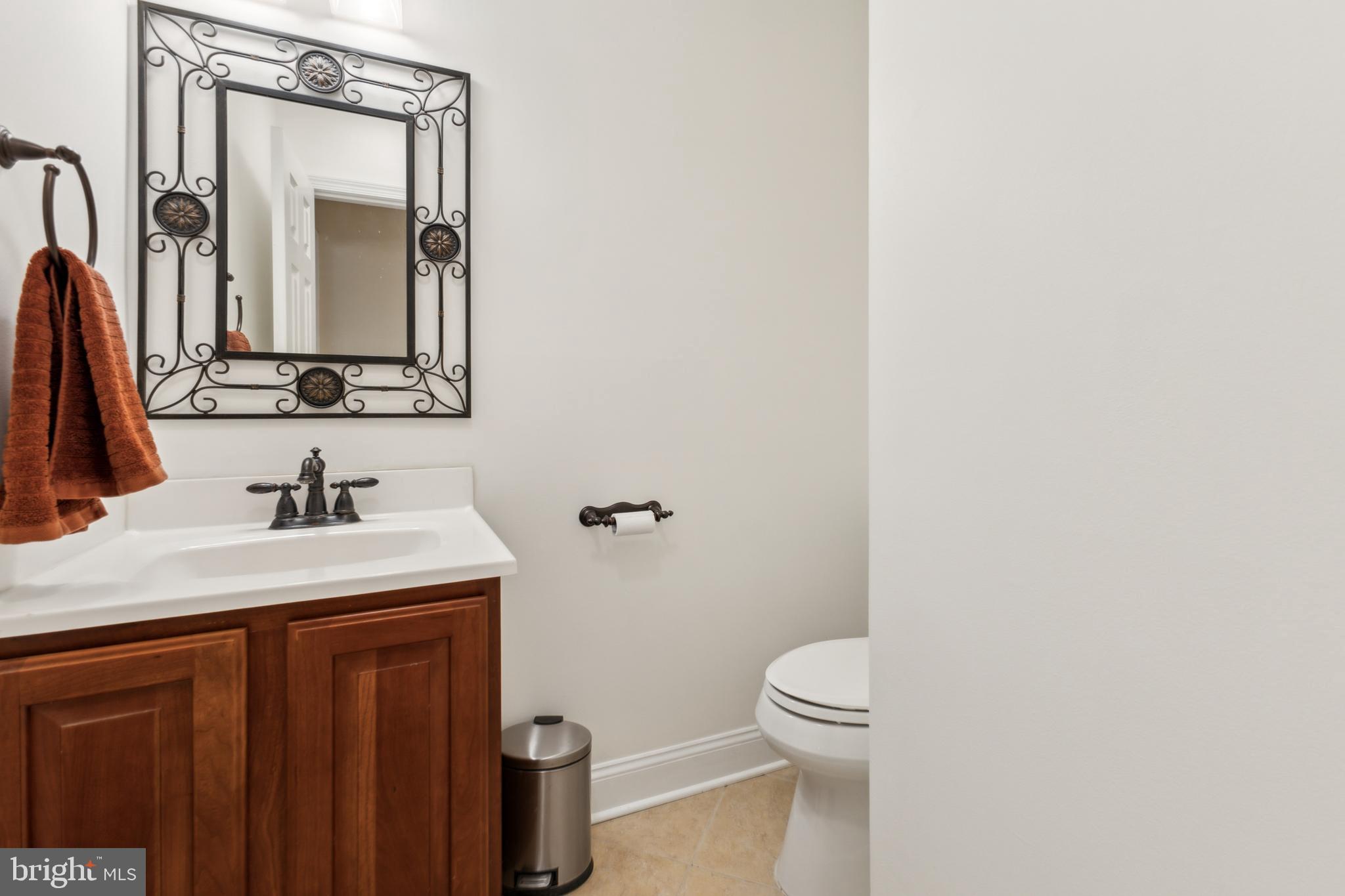 AVON CREST - Residential