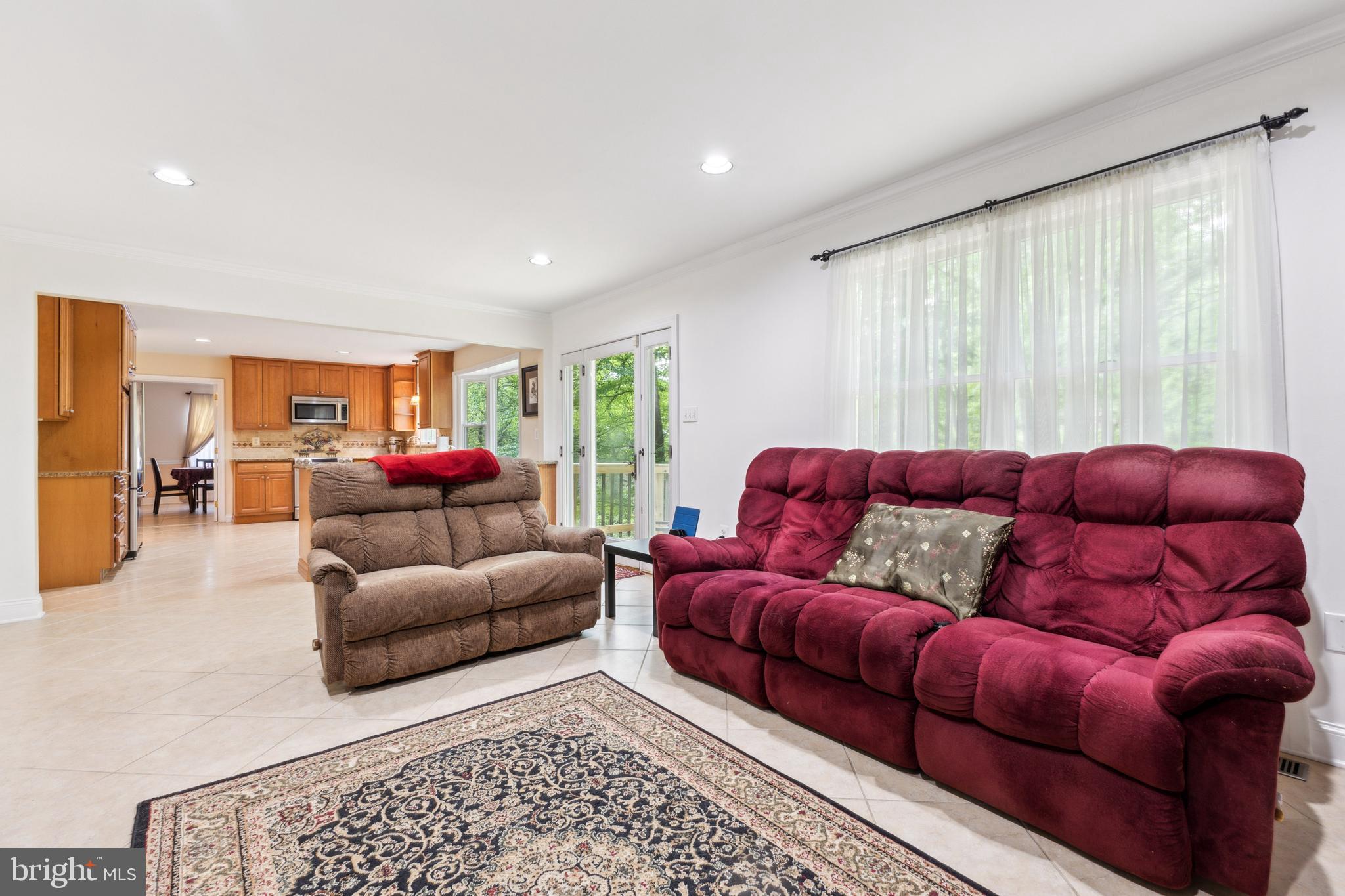 AVON CREST - Residential