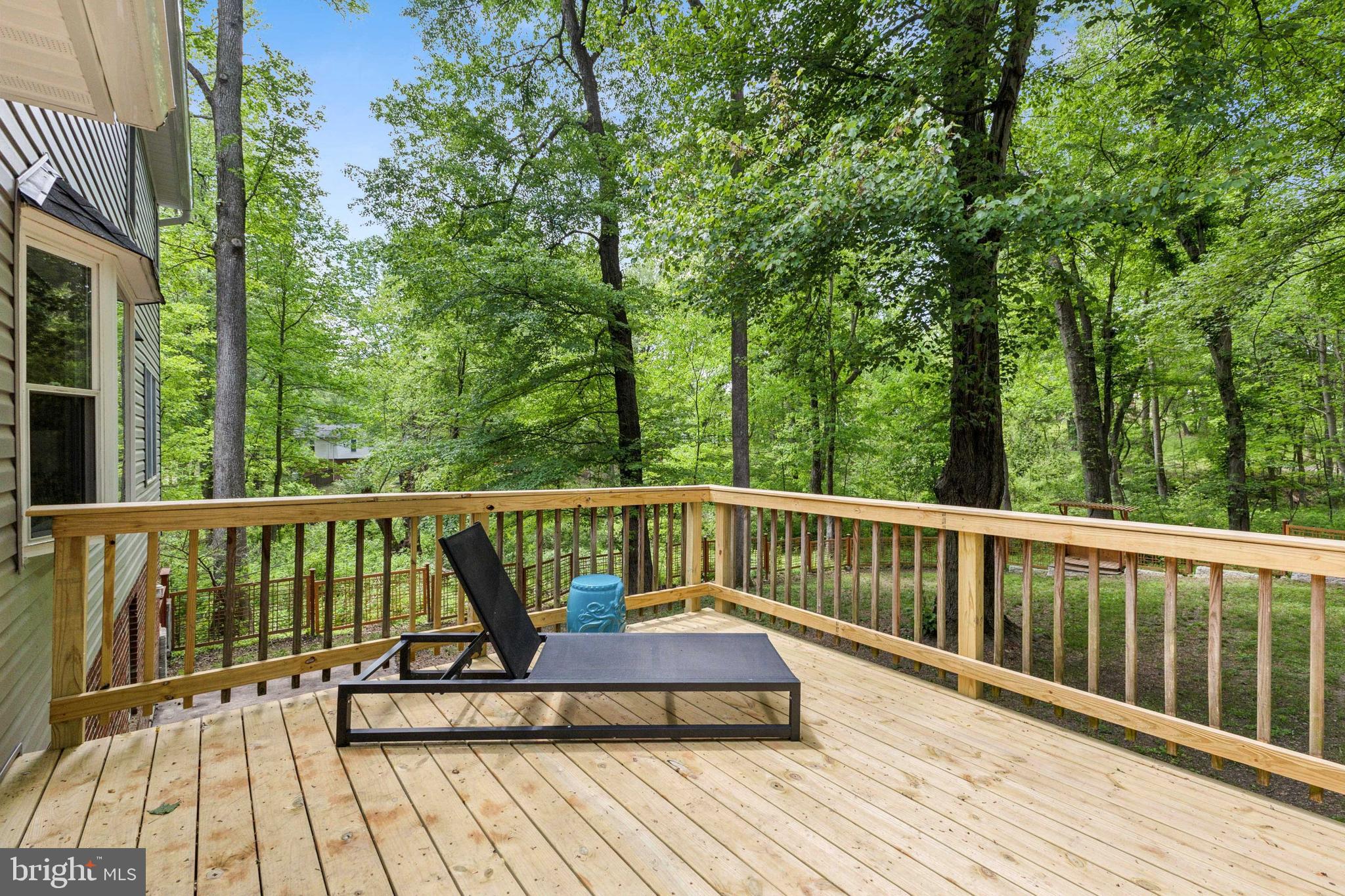 AVON CREST - Residential