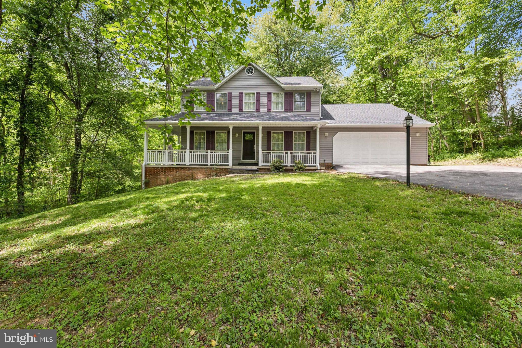 AVON CREST - Residential