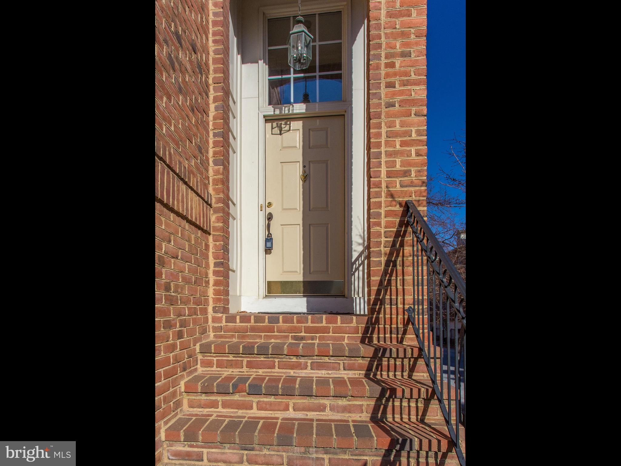 OLD TOWN GREENS - Residential Lease