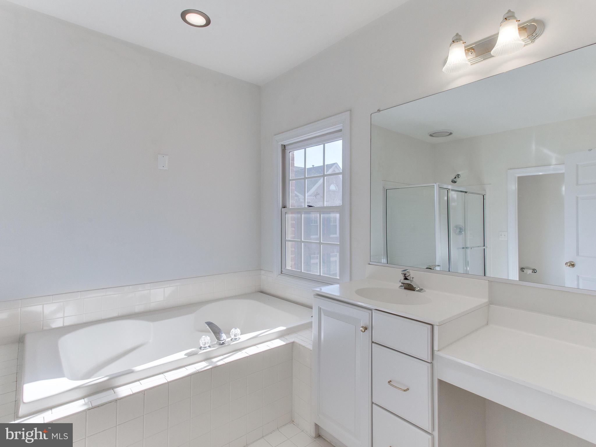 OLD TOWN GREENS - Residential Lease