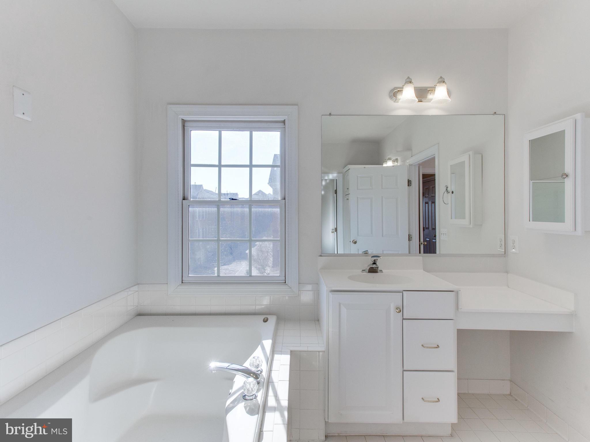 OLD TOWN GREENS - Residential Lease