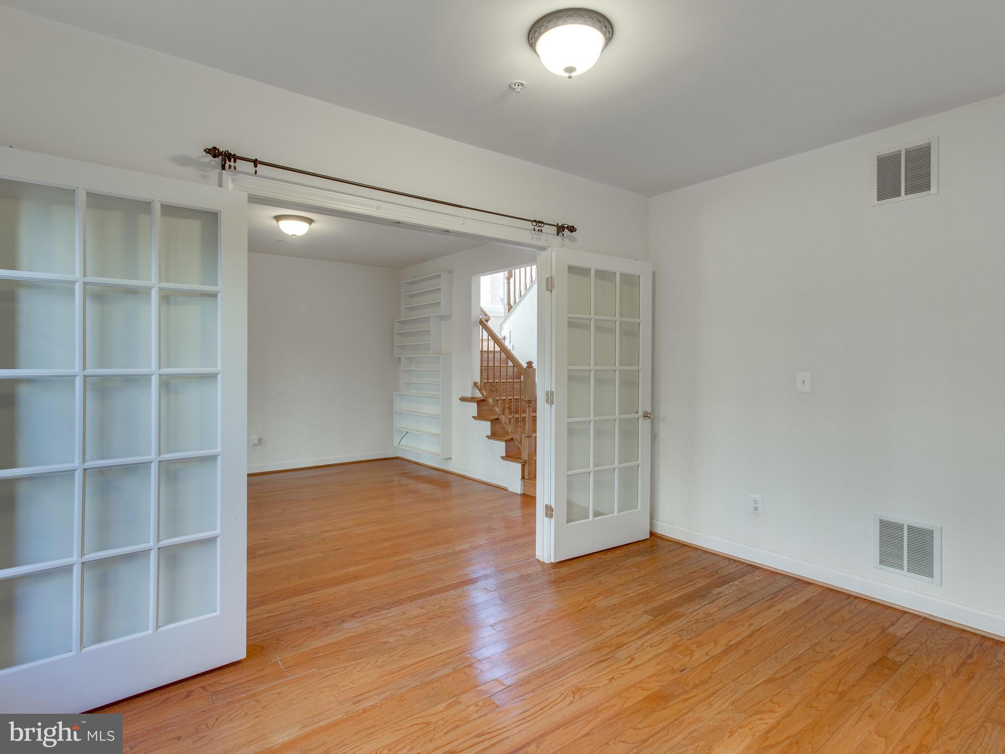 OLD TOWN GREENS - Residential Lease