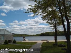 ARROWHEAD LAKES - Residential