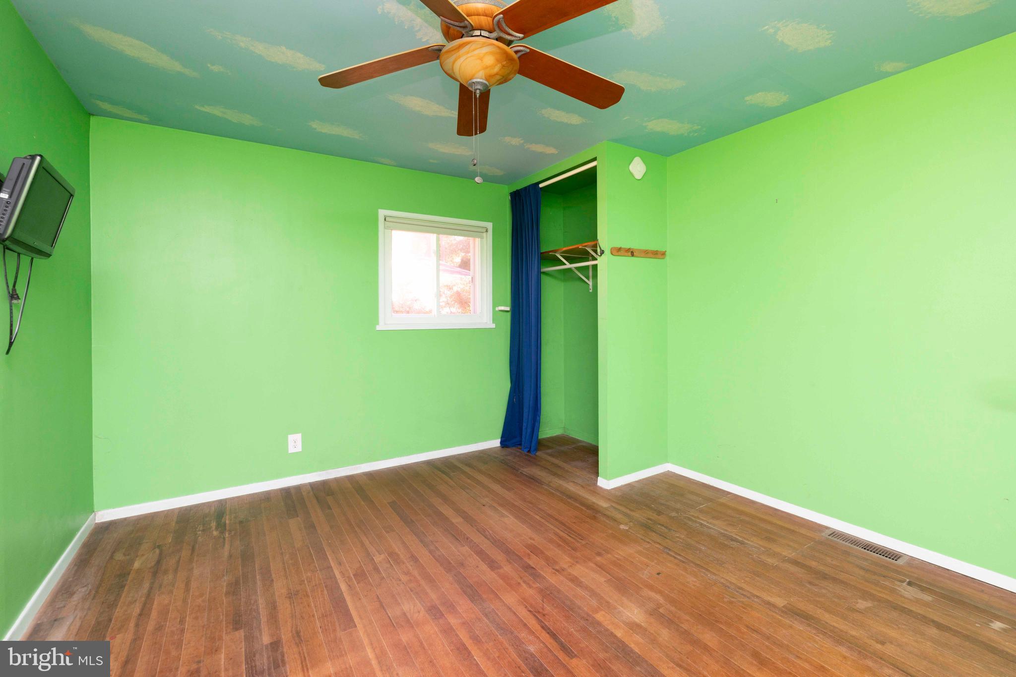 HILLSIDE VIL - Residential