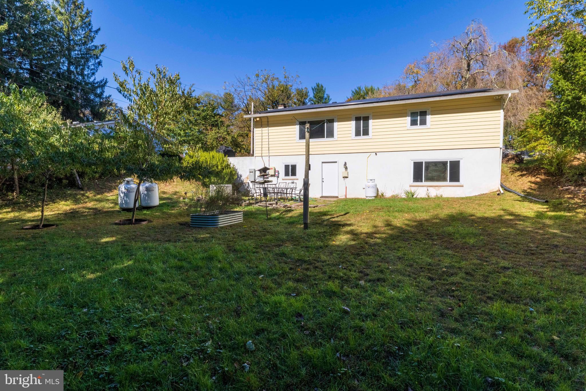 HILLSIDE VIL - Residential