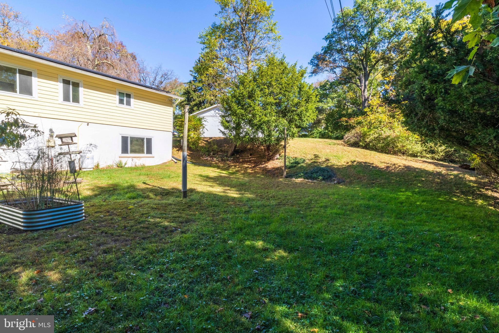 HILLSIDE VIL - Residential