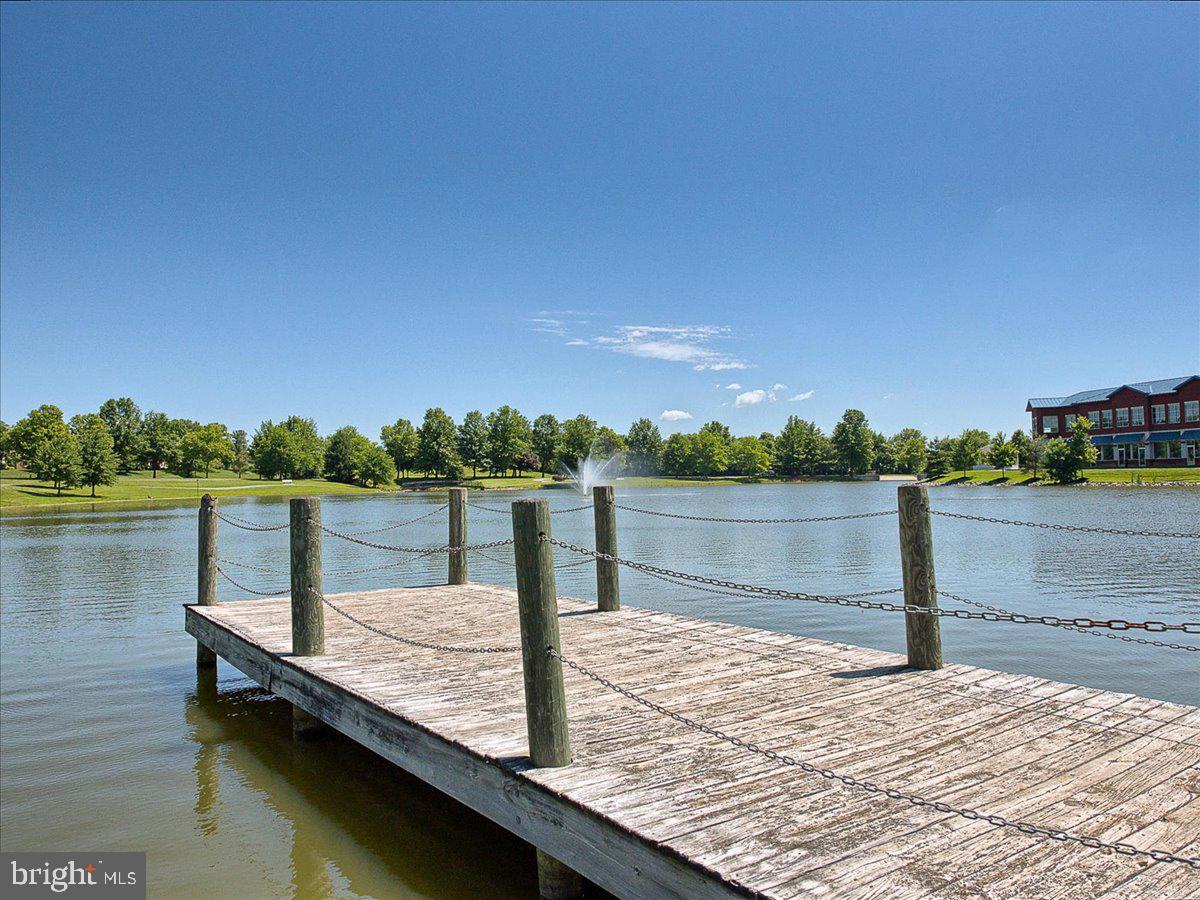 LAKETREE - Residential