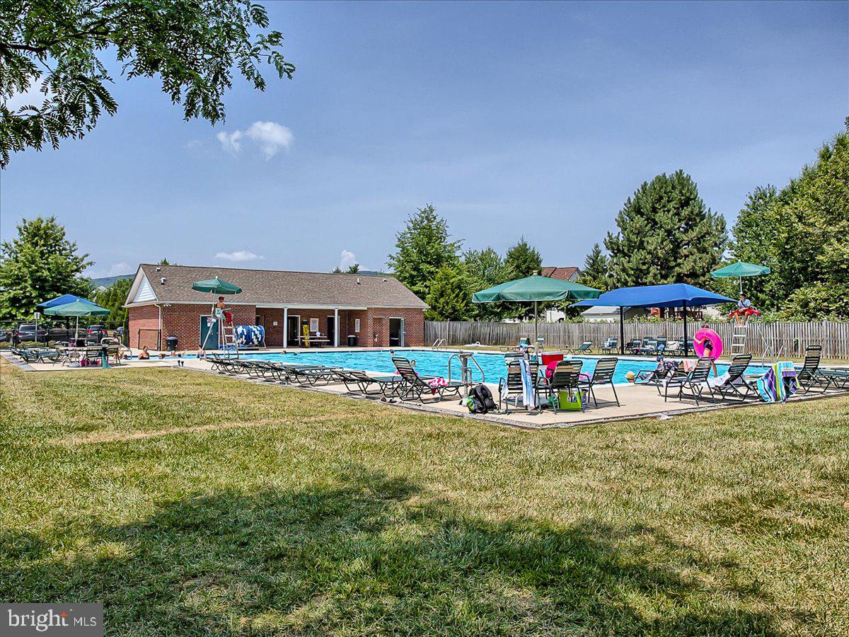 LAKETREE - Residential